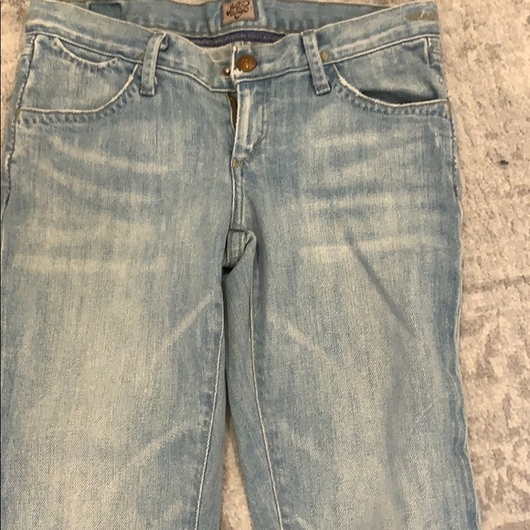 Gold sign light denim jeans - Picture 1 of 5